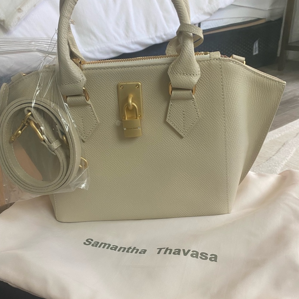 Samantha Thavasa brand new purse